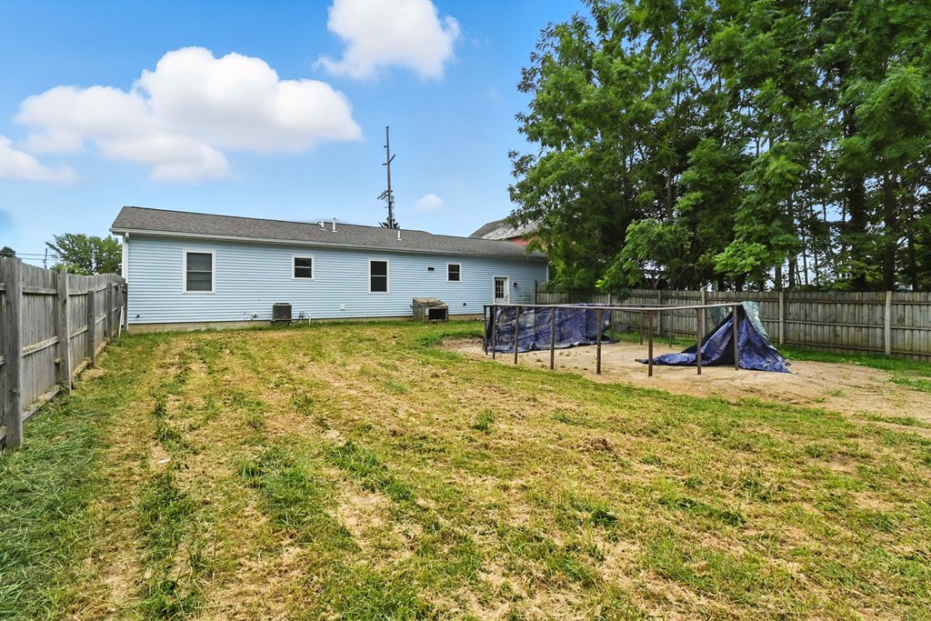 881 Flat Rock Road, Bellevue, Ohio 44811, 3 Bedrooms Bedrooms, ,1 BathroomBathrooms,Residential,For Sale,Flat Rock Road,9069099