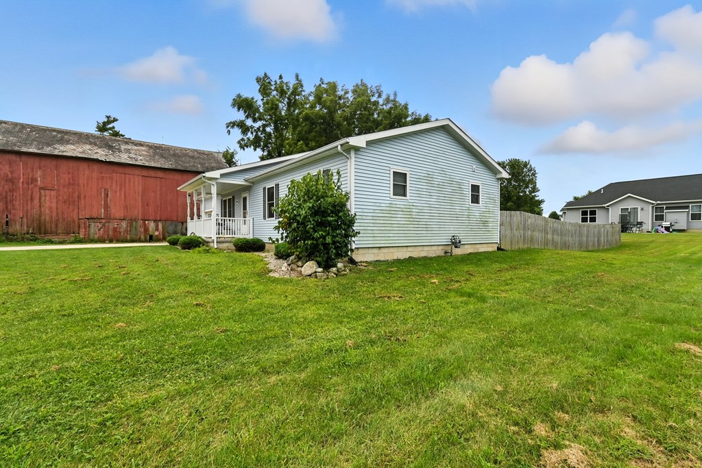 881 Flat Rock Road, Bellevue, Ohio 44811, 3 Bedrooms Bedrooms, ,1 BathroomBathrooms,Residential,For Sale,Flat Rock Road,9069099