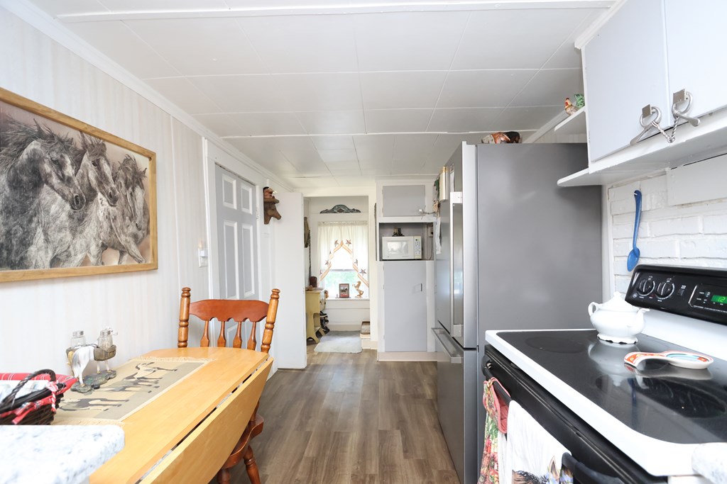 444 County Line Road, Crestline, Ohio 44827, 2 Bedrooms Bedrooms, ,1 BathroomBathrooms,Residential,For Sale,County Line Road,9069121