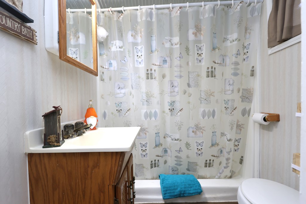 444 County Line Road, Crestline, Ohio 44827, 2 Bedrooms Bedrooms, ,1 BathroomBathrooms,Residential,For Sale,County Line Road,9069121