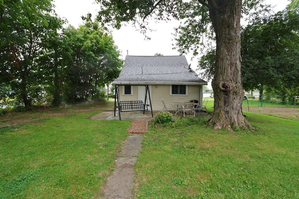 444 County Line Road, Crestline, Ohio 44827, 2 Bedrooms Bedrooms, ,1 BathroomBathrooms,Residential,For Sale,County Line Road,9069121