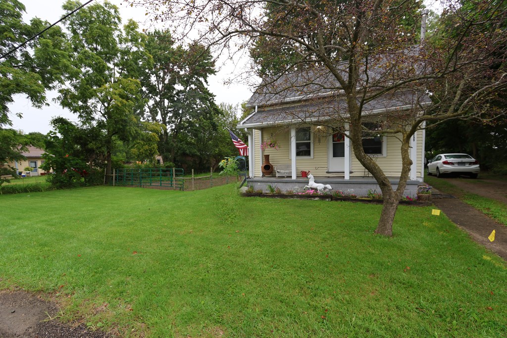 444 County Line Road, Crestline, Ohio 44827, 2 Bedrooms Bedrooms, ,1 BathroomBathrooms,Residential,For Sale,County Line Road,9069121