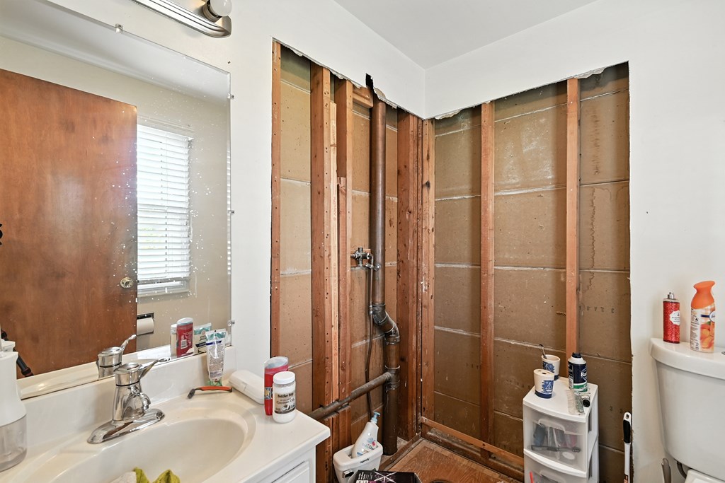 968 Highland Avenue, Galion, Ohio 44833, 4 Bedrooms Bedrooms, ,2 BathroomsBathrooms,Residential,For Sale,Highland Avenue,9069131
