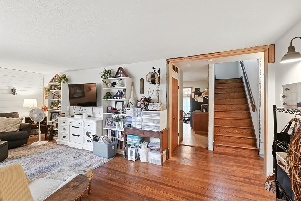 968 Highland Avenue, Galion, Ohio 44833, 4 Bedrooms Bedrooms, ,2 BathroomsBathrooms,Residential,For Sale,Highland Avenue,9069131