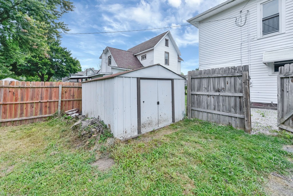 328 N Henry Street, Crestline, Ohio 44827, 4 Bedrooms Bedrooms, ,1 BathroomBathrooms,Residential,For Sale,Henry Street,9069132