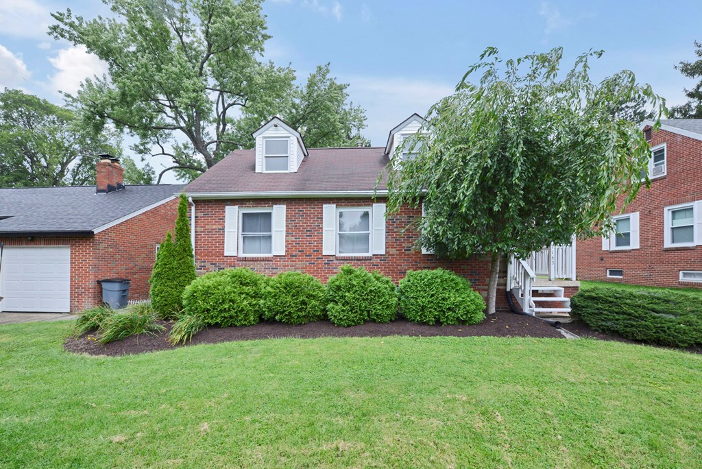 1163 Woodland Road, Mansfield, Ohio 44907, 3 Bedrooms Bedrooms, ,1 BathroomBathrooms,Residential,For Sale,Woodland Road,9069135