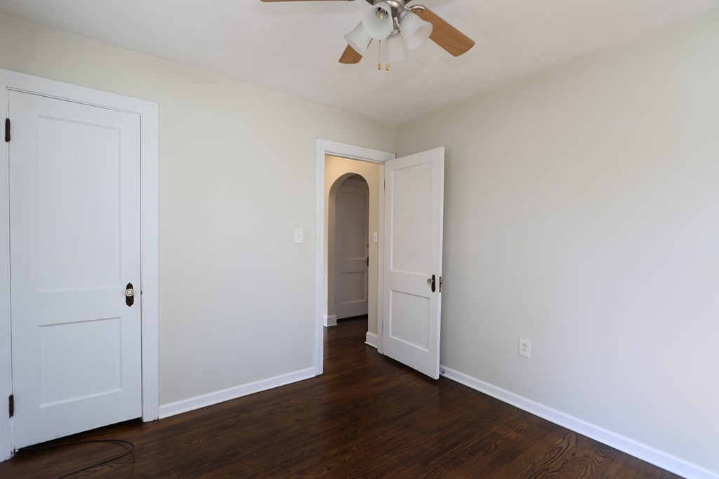 374 5th Avenue, Mansfield, Ohio 44905, 3 Bedrooms Bedrooms, ,1 BathroomBathrooms,Residential,For Sale,5th Avenue,9069160
