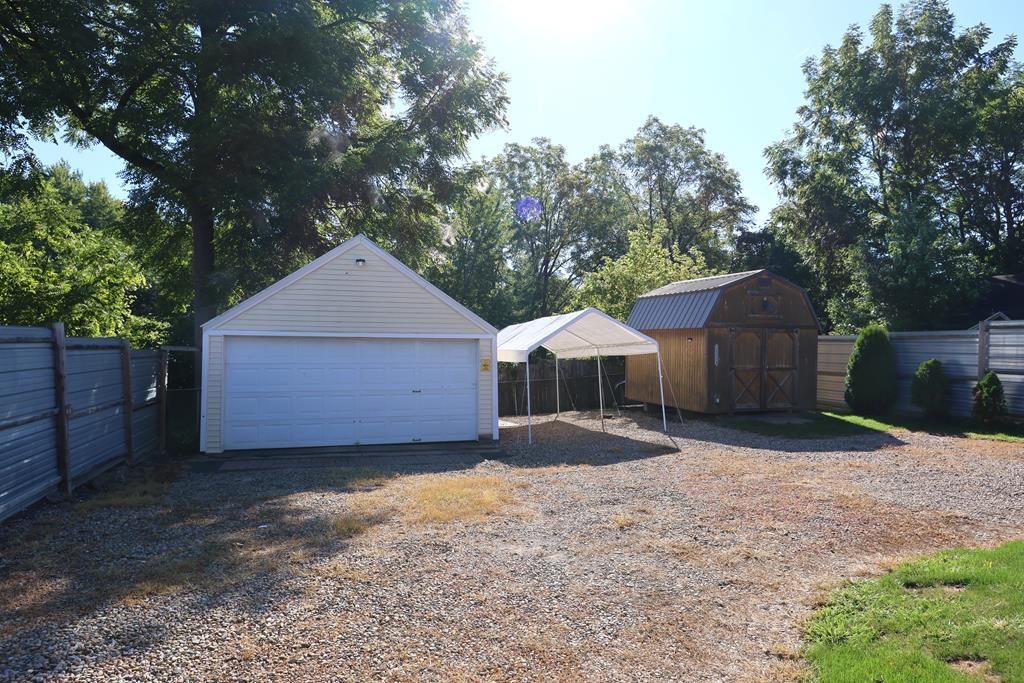 374 5th Avenue, Mansfield, Ohio 44905, 3 Bedrooms Bedrooms, ,1 BathroomBathrooms,Residential,For Sale,5th Avenue,9069160