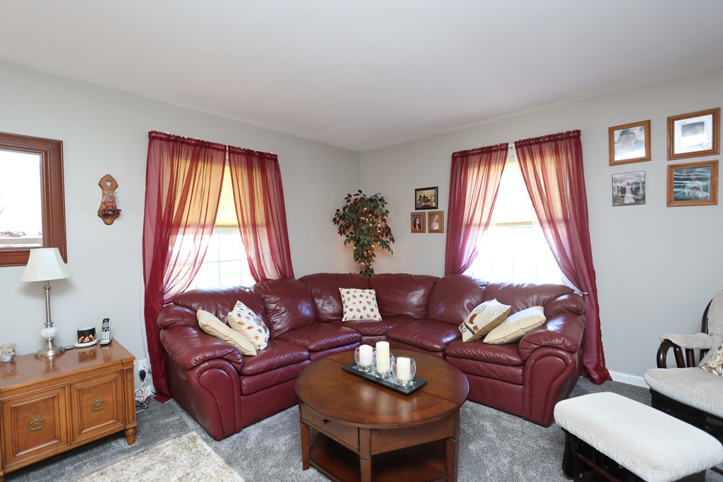 709 Coleman Rd., Mansfield, Ohio 44903, 3 Bedrooms Bedrooms, ,2 BathroomsBathrooms,Residential,For Sale,Coleman Rd.,9069170
