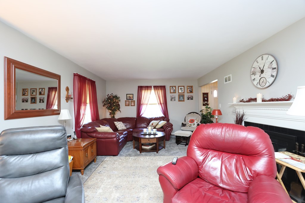 709 Coleman Rd., Mansfield, Ohio 44903, 3 Bedrooms Bedrooms, ,2 BathroomsBathrooms,Residential,For Sale,Coleman Rd.,9069170