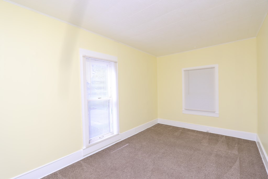 321 -323 E Payne Street, Galion, Ohio 44833, 6 Bedrooms Bedrooms, ,Residential Income,For Sale,-323 E Payne Street,9069195