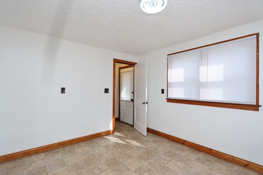 321 -323 E Payne Street, Galion, Ohio 44833, 6 Bedrooms Bedrooms, ,Residential Income,For Sale,-323 E Payne Street,9069195