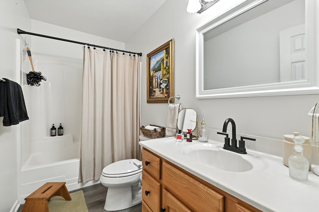 903 Randallwood Drive, Mansfield, Ohio 44906, 3 Bedrooms Bedrooms, ,2 BathroomsBathrooms,Residential,For Sale,Randallwood Drive,9069201