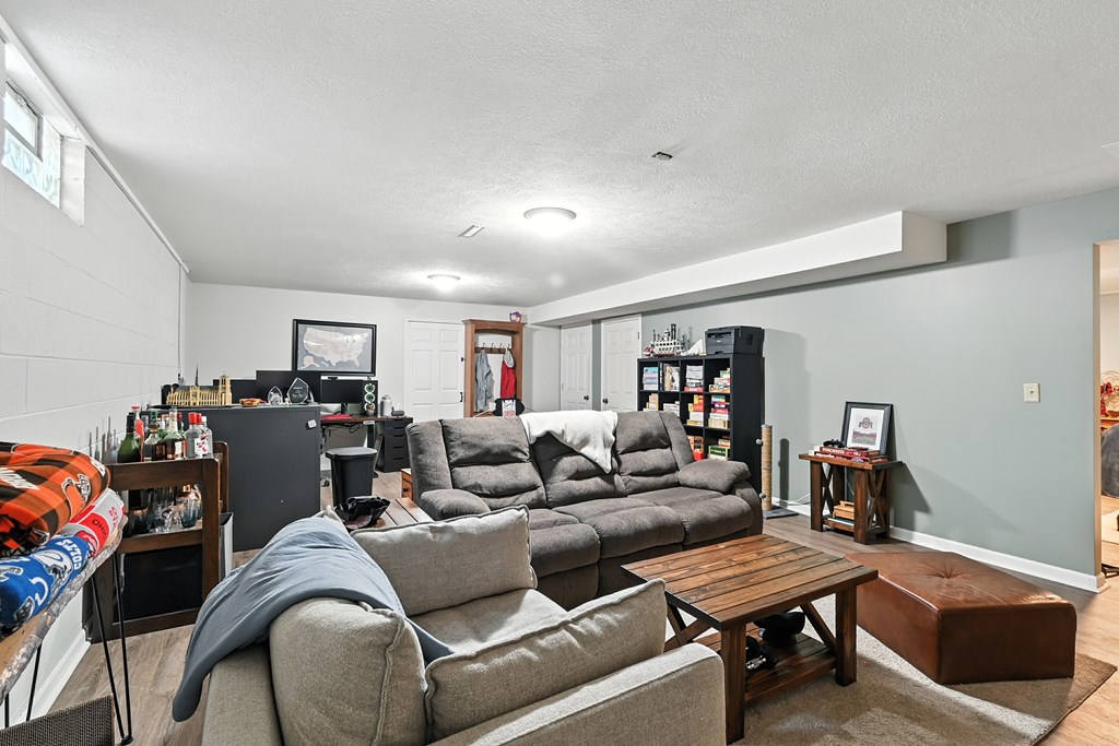 903 Randallwood Drive, Mansfield, Ohio 44906, 3 Bedrooms Bedrooms, ,2 BathroomsBathrooms,Residential,For Sale,Randallwood Drive,9069201
