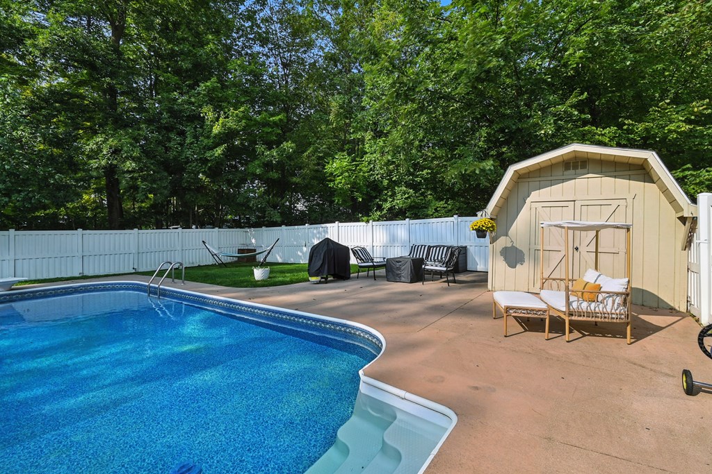 903 Randallwood Drive, Mansfield, Ohio 44906, 3 Bedrooms Bedrooms, ,2 BathroomsBathrooms,Residential,For Sale,Randallwood Drive,9069201