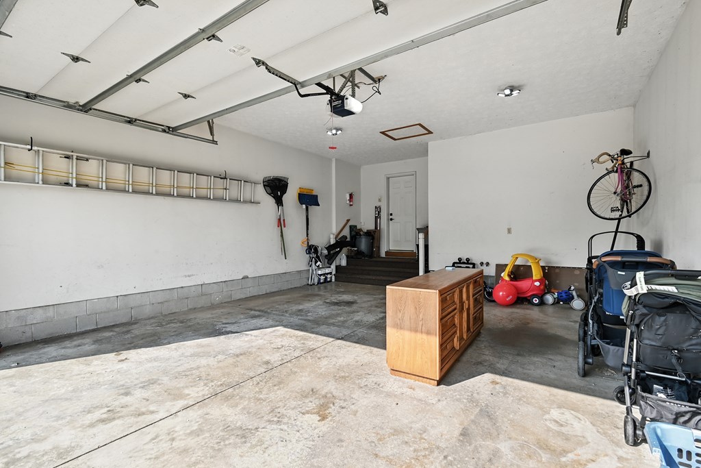 903 Randallwood Drive, Mansfield, Ohio 44906, 3 Bedrooms Bedrooms, ,2 BathroomsBathrooms,Residential,For Sale,Randallwood Drive,9069201