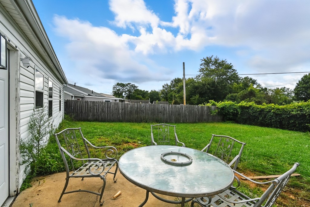292 Greenlee Road, Mansfield, Ohio 44907, 3 Bedrooms Bedrooms, ,1 BathroomBathrooms,Residential,For Sale,Greenlee Road,9069207