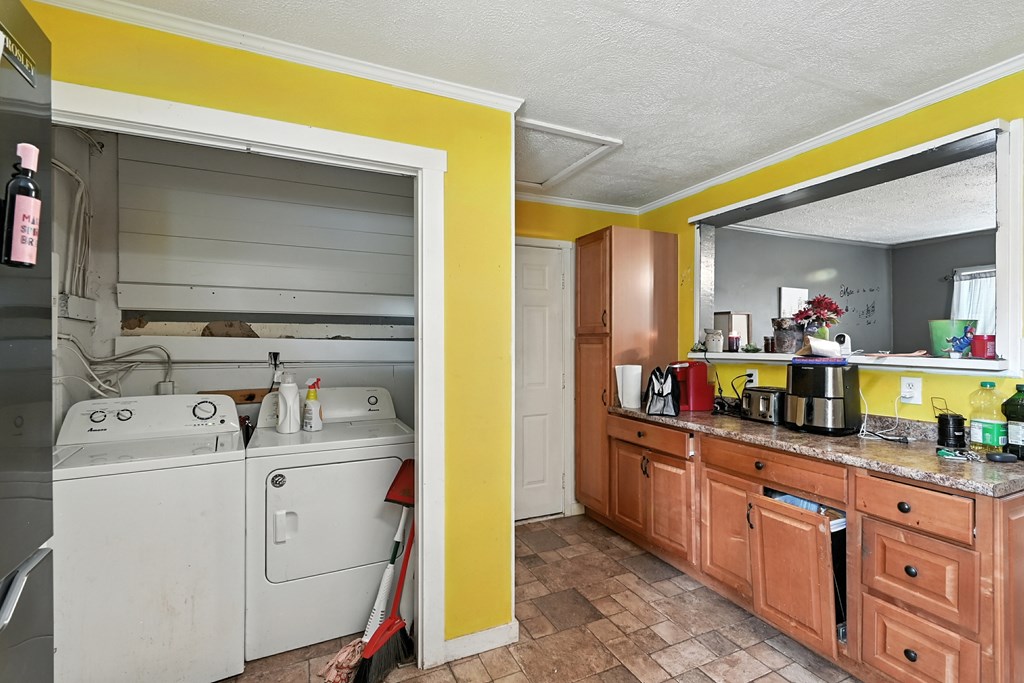 292 Greenlee Road, Mansfield, Ohio 44907, 3 Bedrooms Bedrooms, ,1 BathroomBathrooms,Residential,For Sale,Greenlee Road,9069207