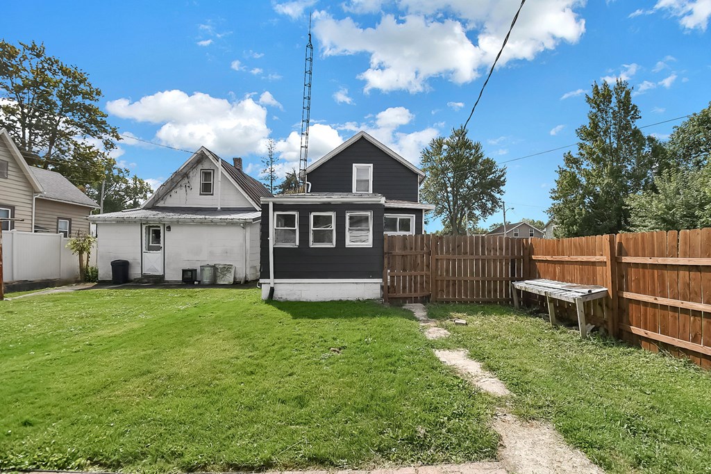 601 Scott Street, Crestline, Ohio 44827, 2 Bedrooms Bedrooms, ,1 BathroomBathrooms,Residential,For Sale,Scott Street,9069206