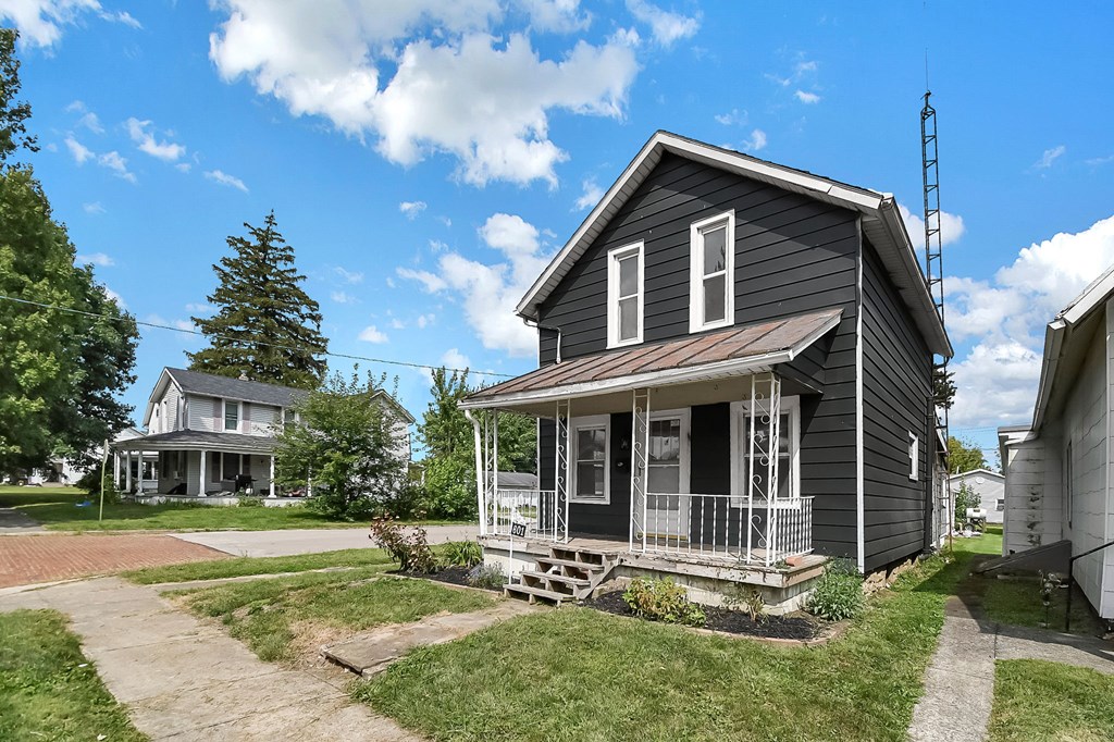 601 Scott Street, Crestline, Ohio 44827, 2 Bedrooms Bedrooms, ,1 BathroomBathrooms,Residential,For Sale,Scott Street,9069206