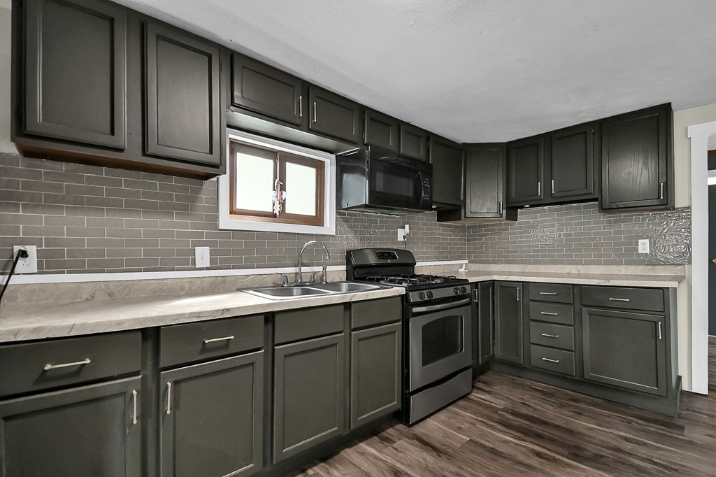 601 Scott Street, Crestline, Ohio 44827, 2 Bedrooms Bedrooms, ,1 BathroomBathrooms,Residential,For Sale,Scott Street,9069206