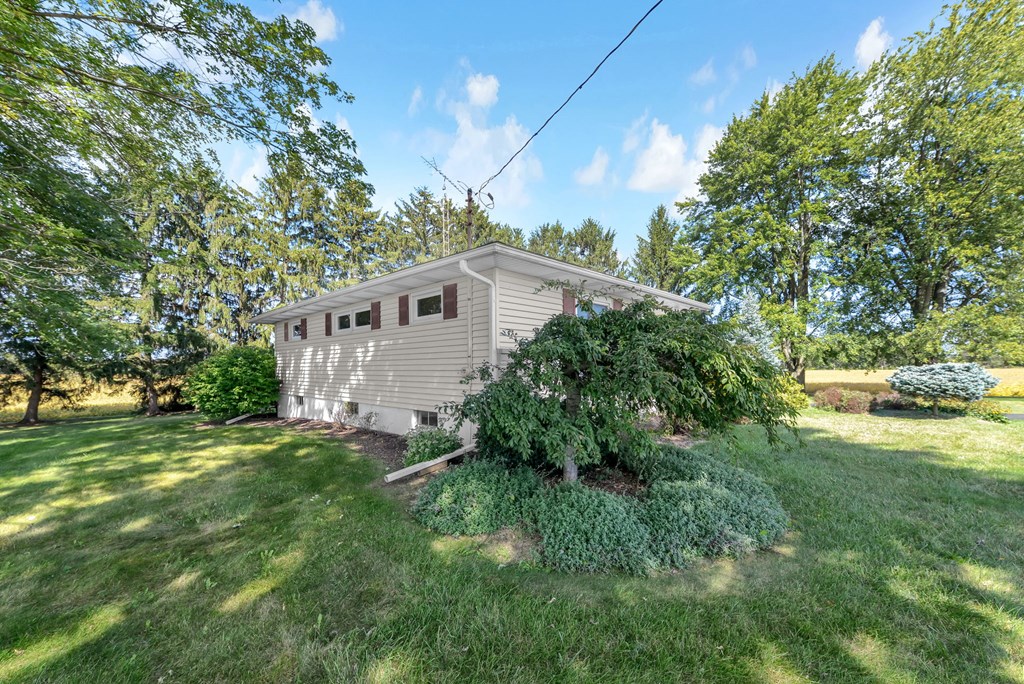 7265 State Route 598, Shelby, Ohio 44875, 3 Bedrooms Bedrooms, ,1 BathroomBathrooms,Residential,For Sale,State Route 598,9069221