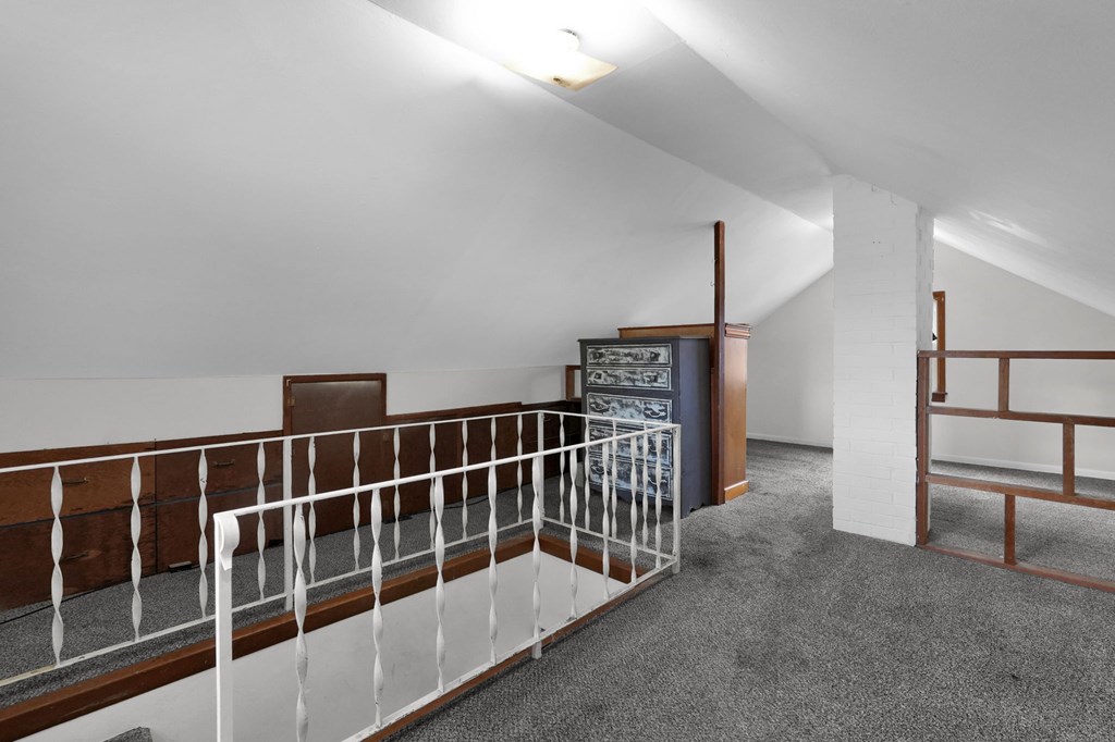 94 Delafield Avenue, Ashland, Ohio 44805, 2 Bedrooms Bedrooms, ,1 BathroomBathrooms,Residential,For Sale,Delafield Avenue,9069232
