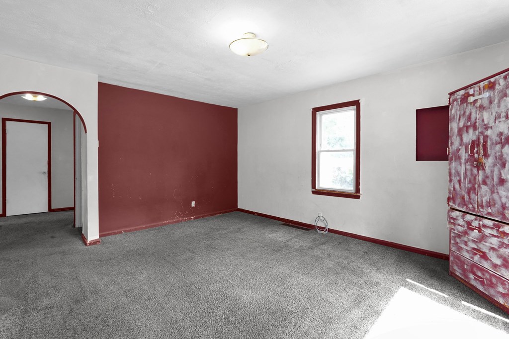 94 Delafield Avenue, Ashland, Ohio 44805, 2 Bedrooms Bedrooms, ,1 BathroomBathrooms,Residential,For Sale,Delafield Avenue,9069232