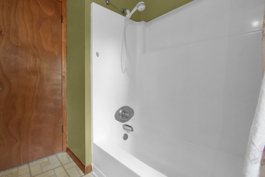 1364 Bonnie Drive, Mansfield, Ohio 44905, 3 Bedrooms Bedrooms, ,1 BathroomBathrooms,Residential,For Sale,Bonnie Drive,9069233