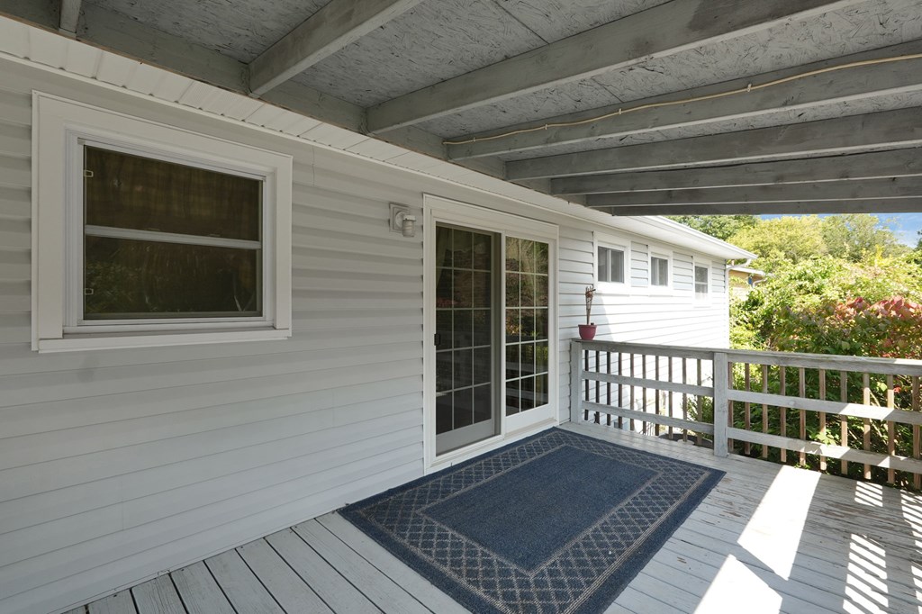 1364 Bonnie Drive, Mansfield, Ohio 44905, 3 Bedrooms Bedrooms, ,1 BathroomBathrooms,Residential,For Sale,Bonnie Drive,9069233