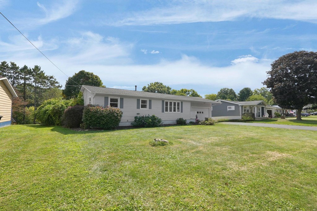 1364 Bonnie Drive, Mansfield, Ohio 44905, 3 Bedrooms Bedrooms, ,1 BathroomBathrooms,Residential,For Sale,Bonnie Drive,9069233