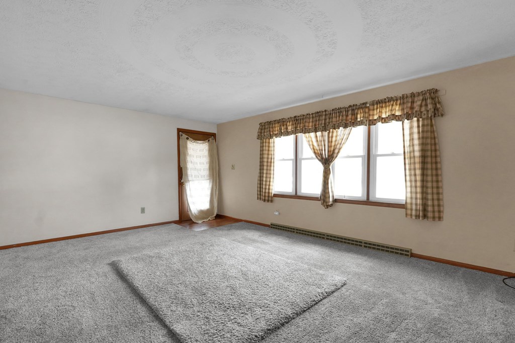 1364 Bonnie Drive, Mansfield, Ohio 44905, 3 Bedrooms Bedrooms, ,1 BathroomBathrooms,Residential,For Sale,Bonnie Drive,9069233