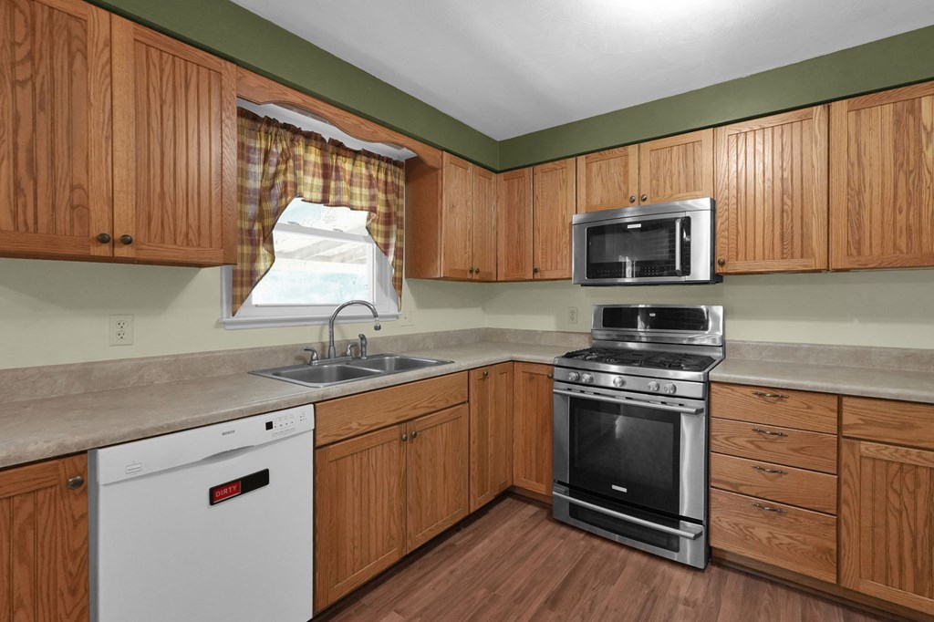 1364 Bonnie Drive, Mansfield, Ohio 44905, 3 Bedrooms Bedrooms, ,1 BathroomBathrooms,Residential,For Sale,Bonnie Drive,9069233