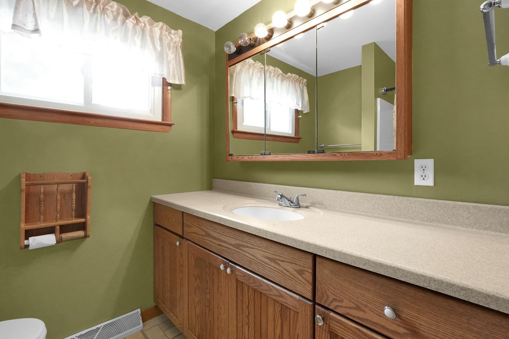 1364 Bonnie Drive, Mansfield, Ohio 44905, 3 Bedrooms Bedrooms, ,1 BathroomBathrooms,Residential,For Sale,Bonnie Drive,9069233