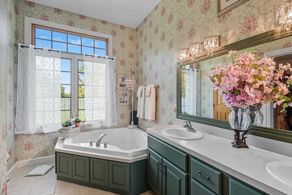 2735 Millsboro Road, Mansfield, Ohio 44903, 4 Bedrooms Bedrooms, ,3 BathroomsBathrooms,Residential,For Sale,Millsboro Road,9069234