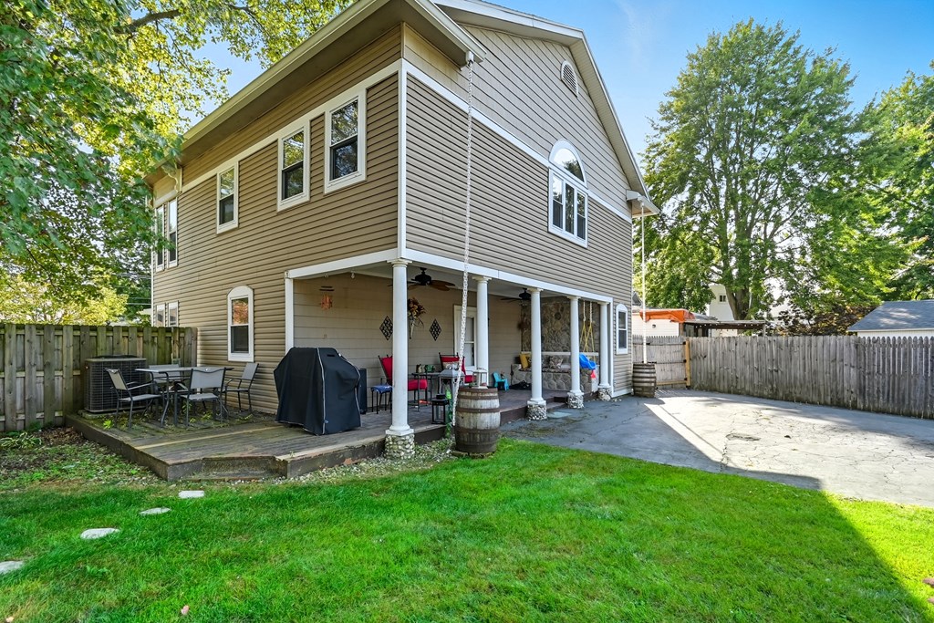 85 Woodlawn Avenue, Norwalk, Ohio 44857, 6 Bedrooms Bedrooms, ,4 BathroomsBathrooms,Residential,For Sale,Woodlawn Avenue,9069244