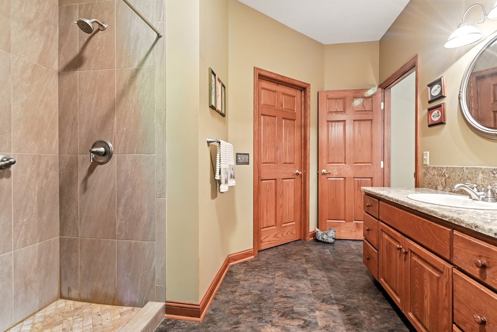 1112 Hillcrest Drive, Bucyrus, Ohio 44820, 3 Bedrooms Bedrooms, ,2 BathroomsBathrooms,Residential,For Sale,Hillcrest Drive,9069247