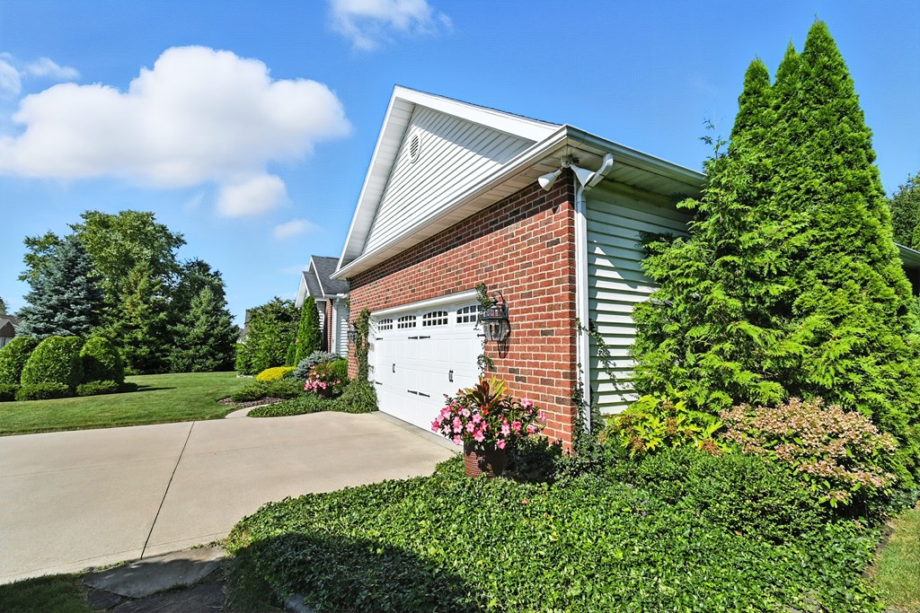 1112 Hillcrest Drive, Bucyrus, Ohio 44820, 3 Bedrooms Bedrooms, ,2 BathroomsBathrooms,Residential,For Sale,Hillcrest Drive,9069247