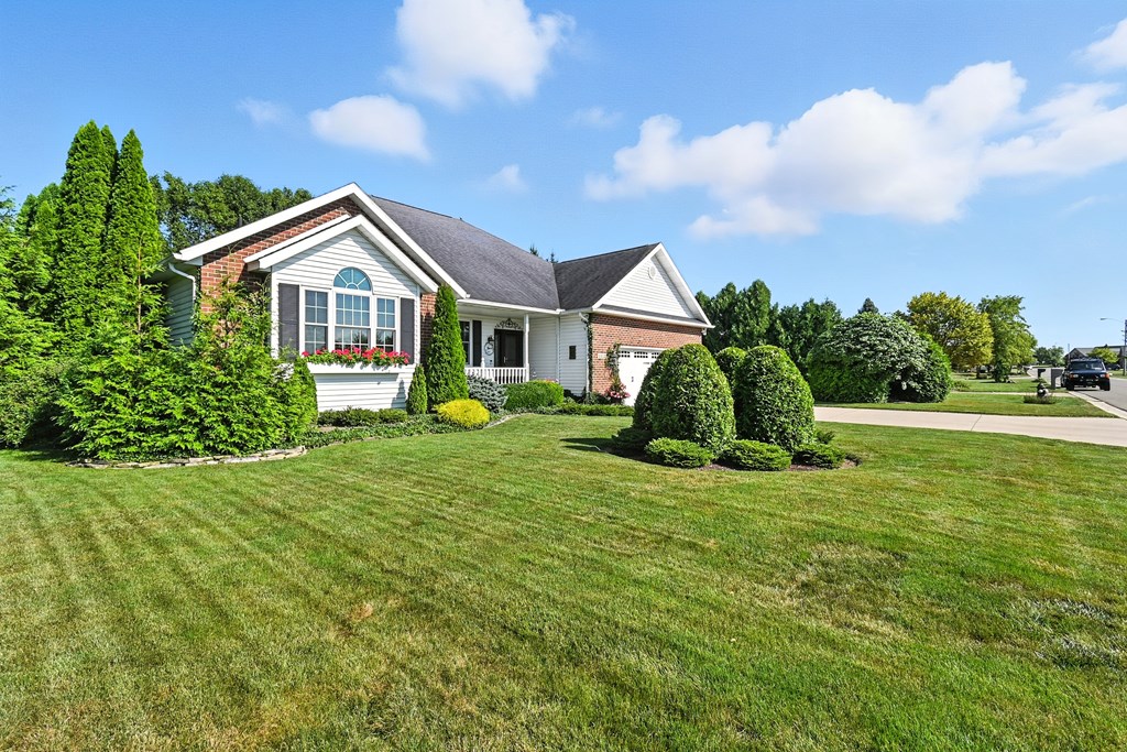 1112 Hillcrest Drive, Bucyrus, Ohio 44820, 3 Bedrooms Bedrooms, ,2 BathroomsBathrooms,Residential,For Sale,Hillcrest Drive,9069247