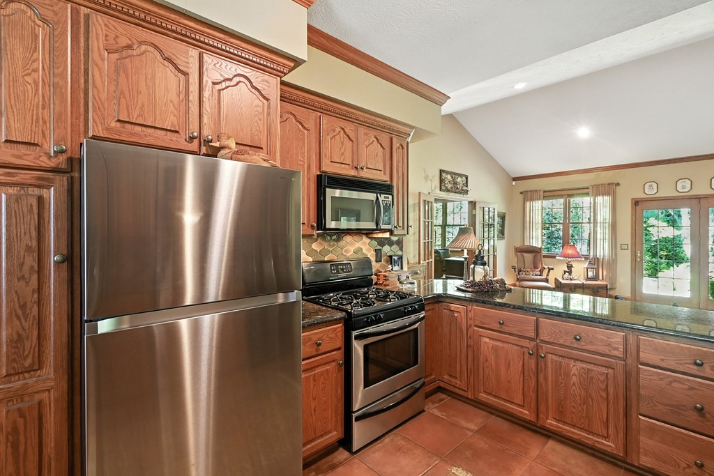 1112 Hillcrest Drive, Bucyrus, Ohio 44820, 3 Bedrooms Bedrooms, ,2 BathroomsBathrooms,Residential,For Sale,Hillcrest Drive,9069247