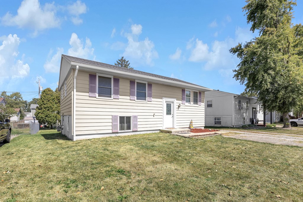 1340 Hopley Avenue, Bucyrus, Ohio 44820, 4 Bedrooms Bedrooms, ,1 BathroomBathrooms,Residential,For Sale,Hopley Avenue,9069256