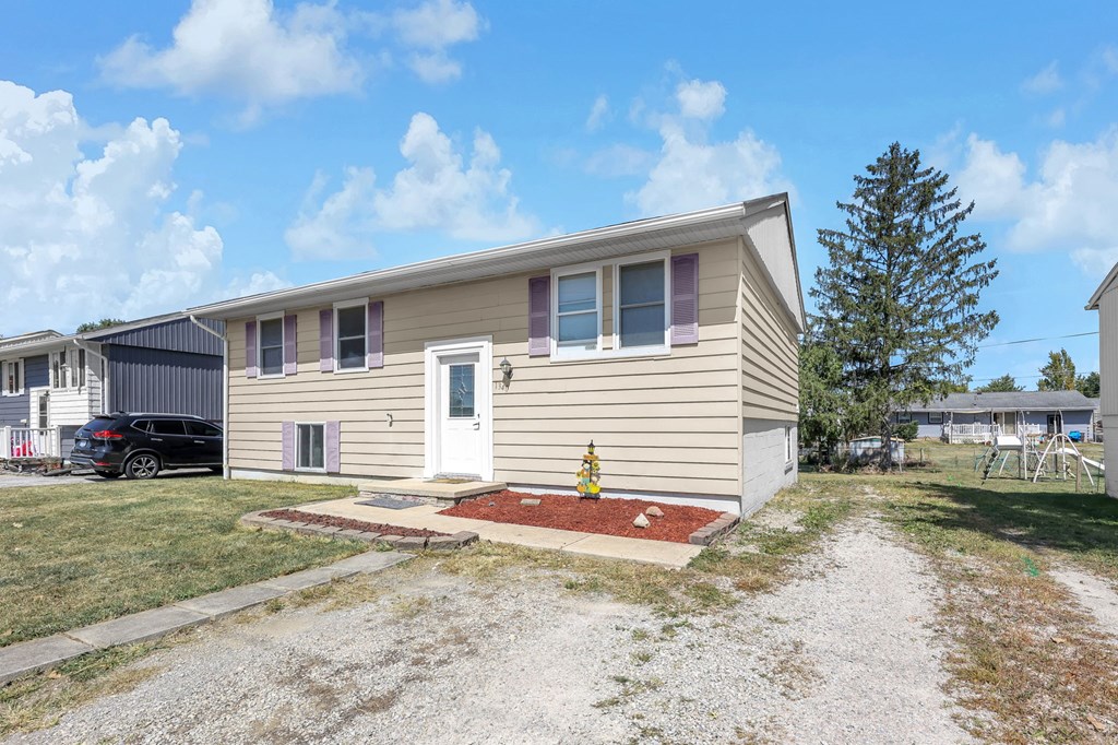 1340 Hopley Avenue, Bucyrus, Ohio 44820, 4 Bedrooms Bedrooms, ,1 BathroomBathrooms,Residential,For Sale,Hopley Avenue,9069256
