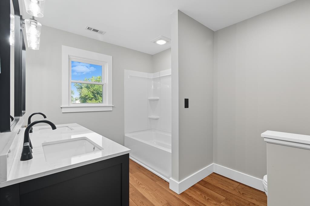 5 N Railroad Street, Greenwich, Ohio 44837, 3 Bedrooms Bedrooms, ,2 BathroomsBathrooms,Residential,For Sale,Railroad Street,9069268