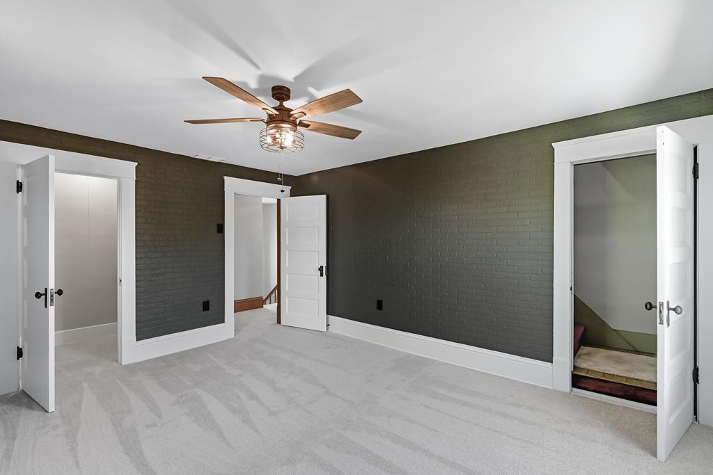 5 N Railroad Street, Greenwich, Ohio 44837, 3 Bedrooms Bedrooms, ,2 BathroomsBathrooms,Residential,For Sale,Railroad Street,9069268