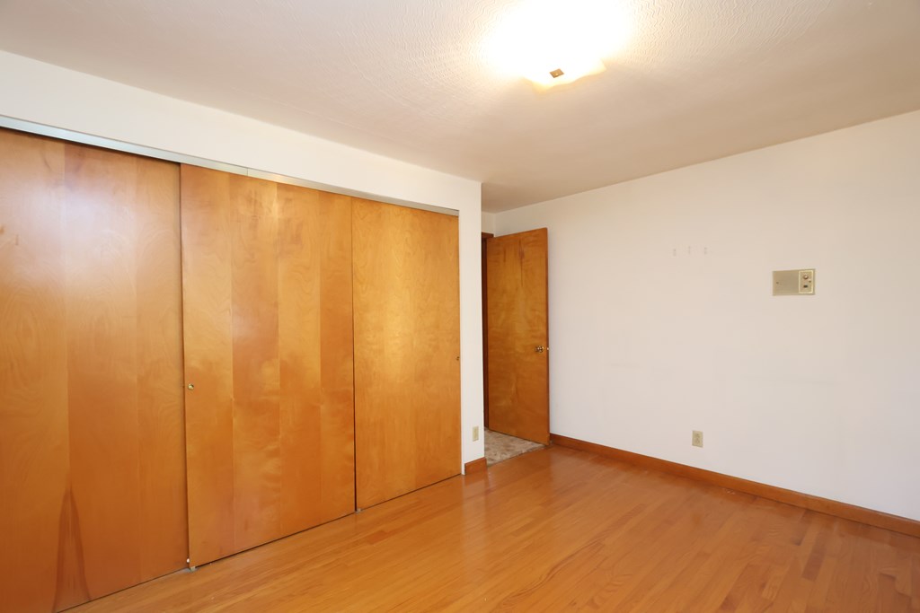 1145 Gloria Street, Mansfield, Ohio 44905, 3 Bedrooms Bedrooms, ,2 BathroomsBathrooms,Residential,For Sale,Gloria Street,9069276