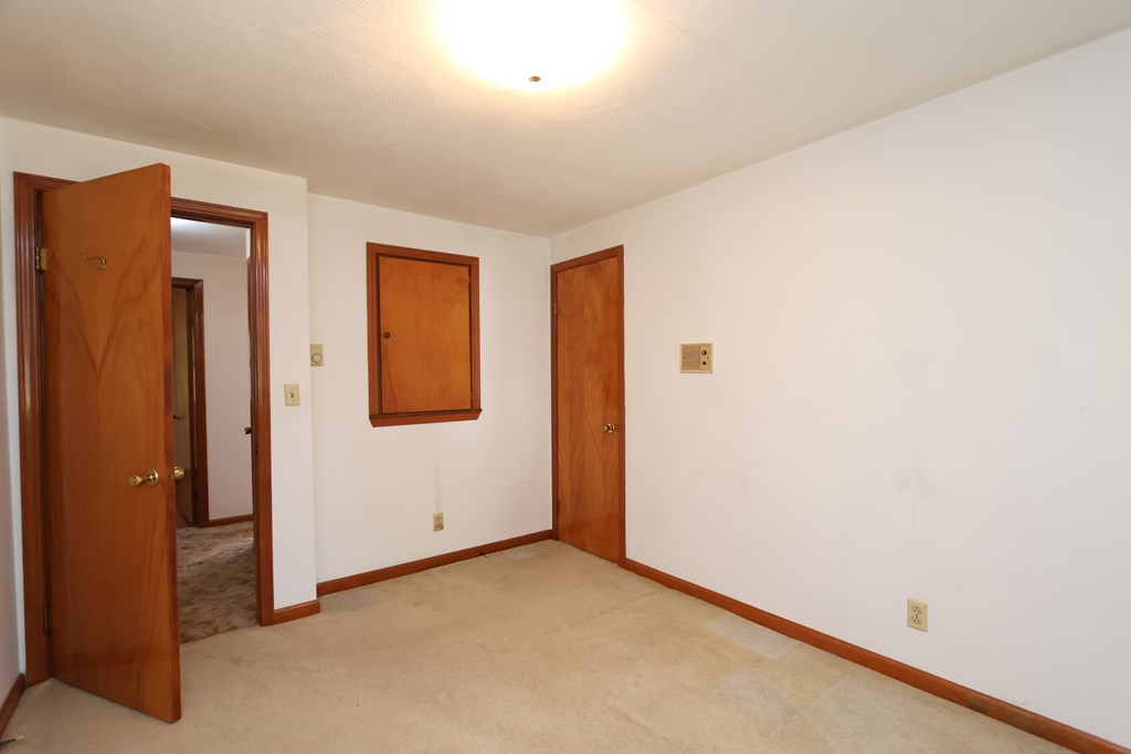 1145 Gloria Street, Mansfield, Ohio 44905, 3 Bedrooms Bedrooms, ,2 BathroomsBathrooms,Residential,For Sale,Gloria Street,9069276