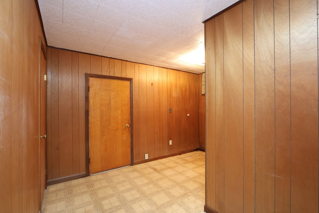 1145 Gloria Street, Mansfield, Ohio 44905, 3 Bedrooms Bedrooms, ,2 BathroomsBathrooms,Residential,For Sale,Gloria Street,9069276