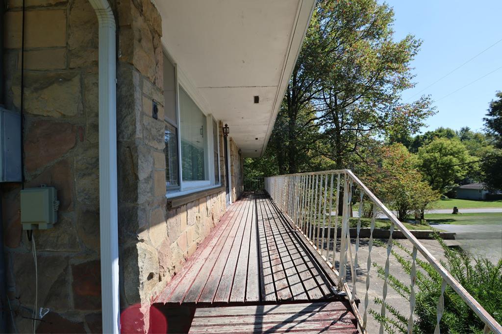 1145 Gloria Street, Mansfield, Ohio 44905, 3 Bedrooms Bedrooms, ,2 BathroomsBathrooms,Residential,For Sale,Gloria Street,9069276