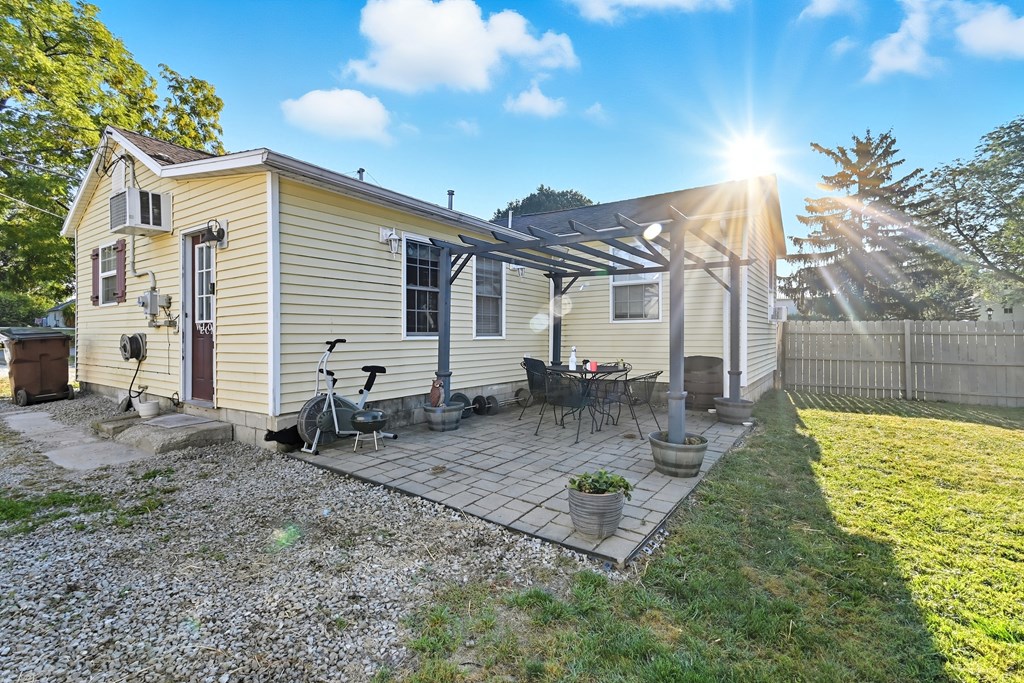 106 Lemmon Street, Attica, Ohio 44807, 2 Bedrooms Bedrooms, ,1 BathroomBathrooms,Residential,For Sale,Lemmon Street,9069278