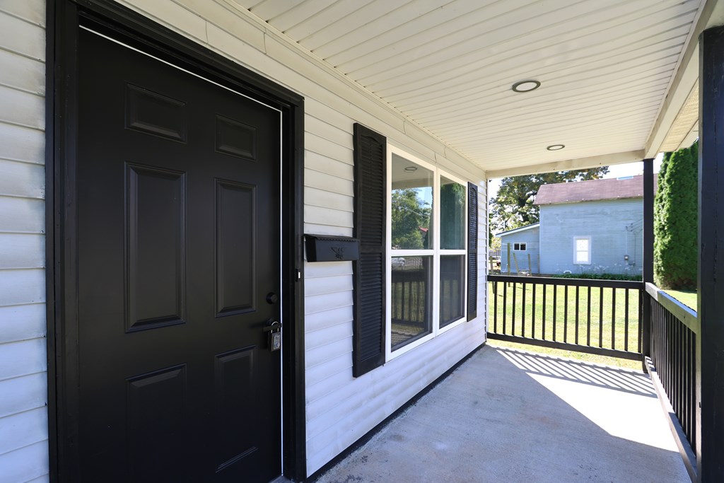 452 Daisy Street, Mansfield, Ohio 44903, 3 Bedrooms Bedrooms, ,1 BathroomBathrooms,Residential,For Sale,Daisy Street,9069291